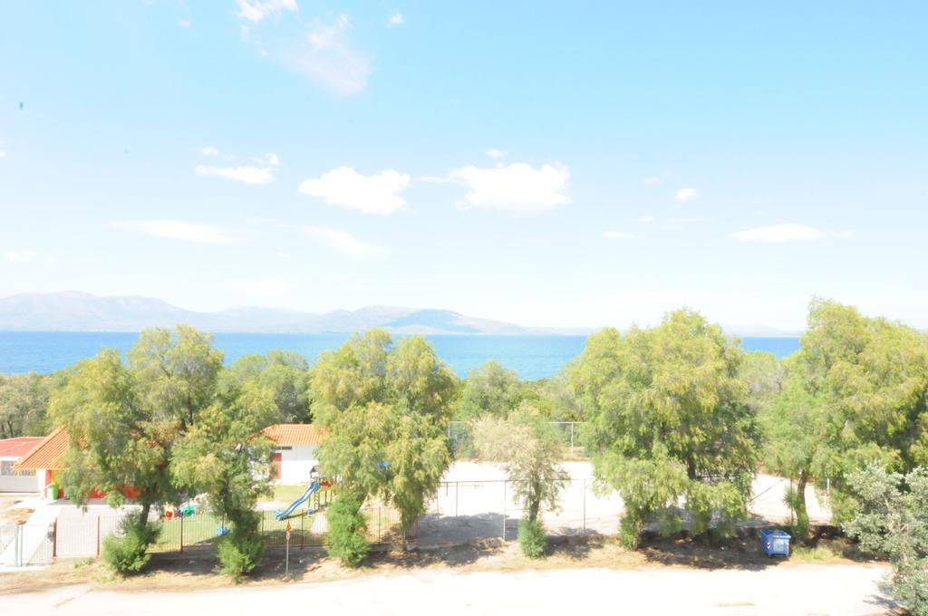 Kinetta Apartments Agioi Apostoloi  Buitenkant foto