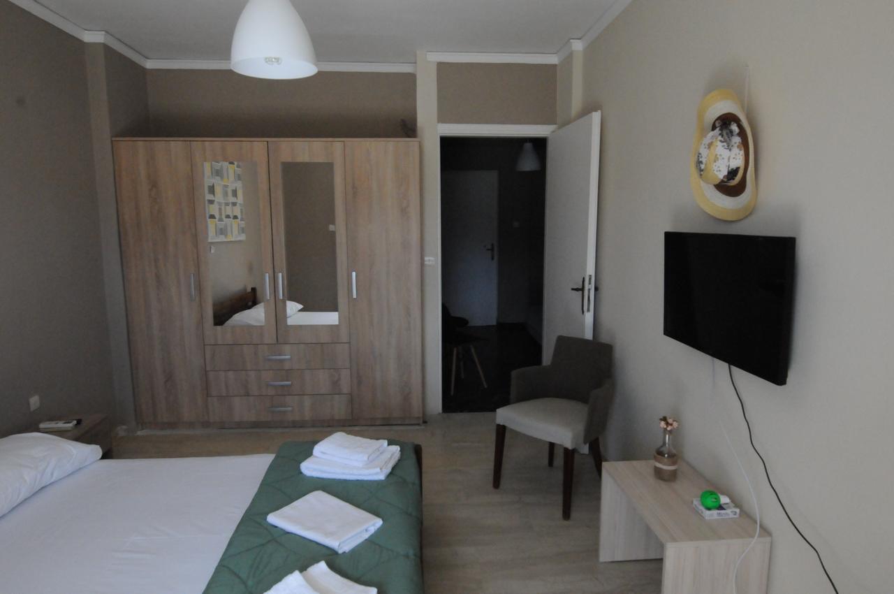 Kinetta Apartments Agioi Apostoloi  Buitenkant foto