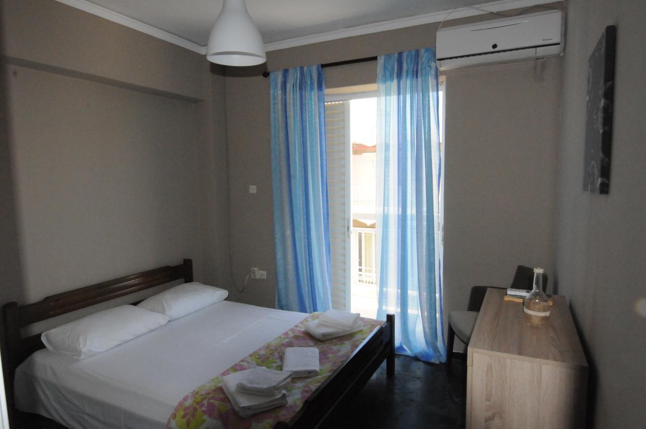 Kinetta Apartments Agioi Apostoloi  Buitenkant foto