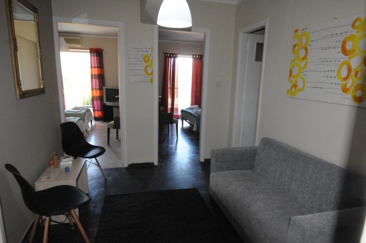 Kinetta Apartments Agioi Apostoloi  Buitenkant foto