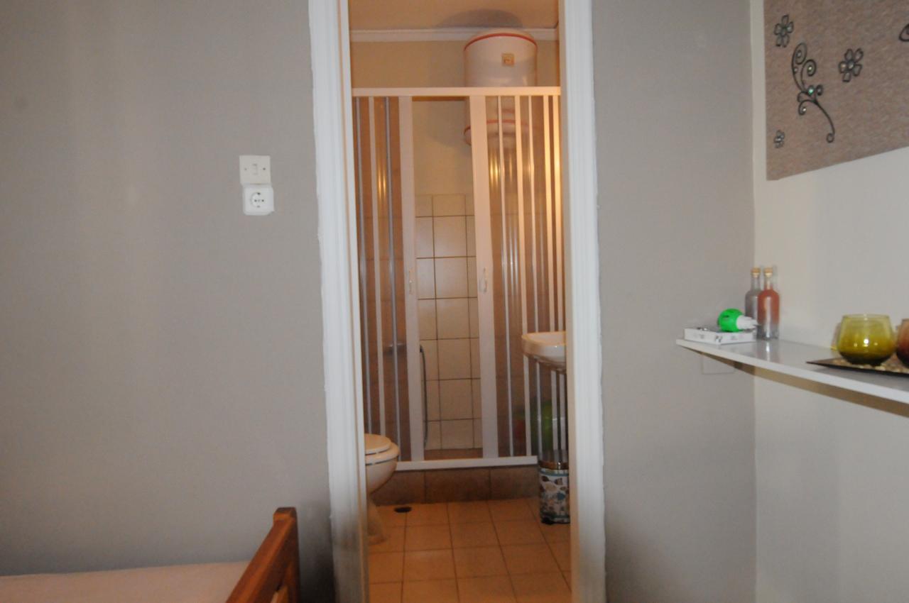 Kinetta Apartments Agioi Apostoloi  Buitenkant foto