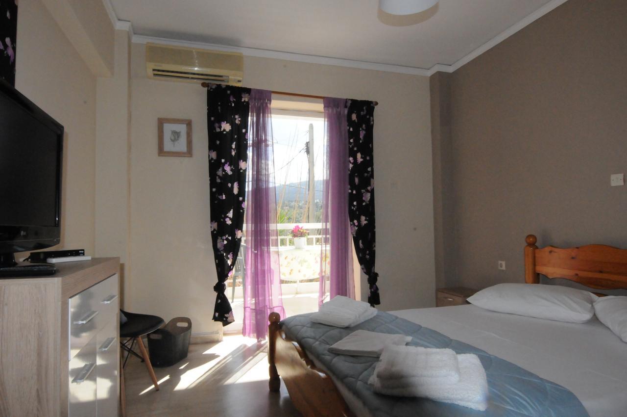 Kinetta Apartments Agioi Apostoloi  Buitenkant foto
