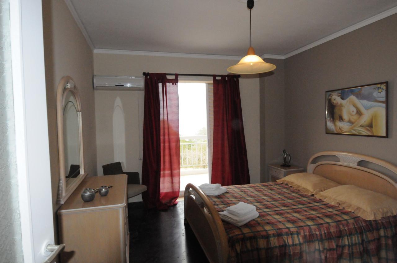 Kinetta Apartments Agioi Apostoloi  Buitenkant foto