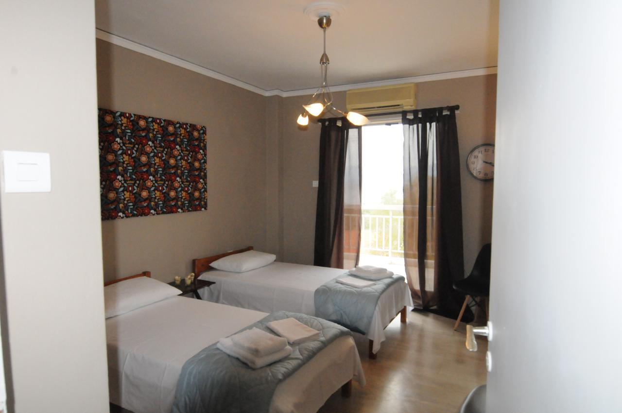 Kinetta Apartments Agioi Apostoloi  Buitenkant foto